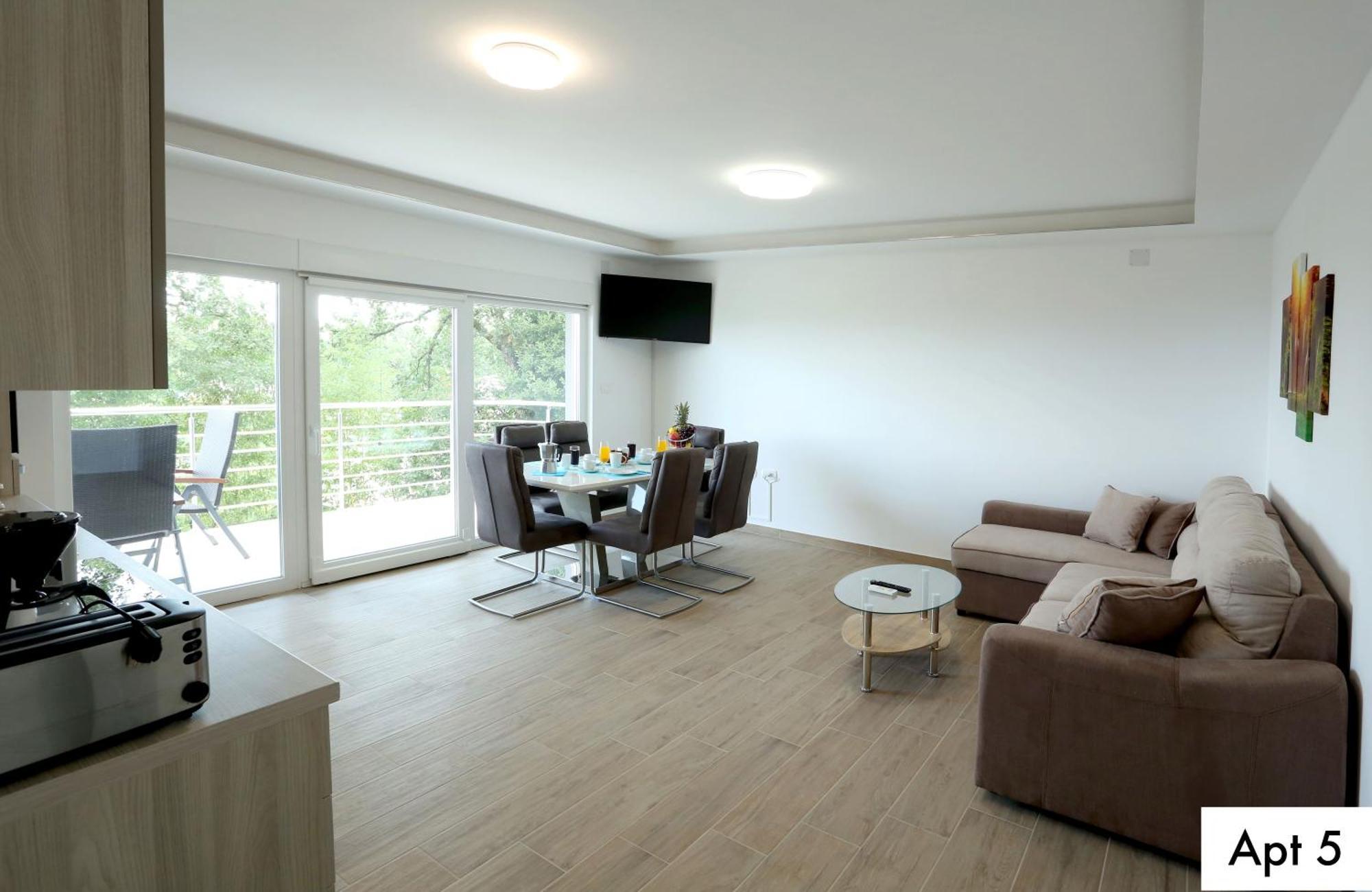 Villa Dragi With Pool, Sauna, & Whirlpool Opatija Room photo