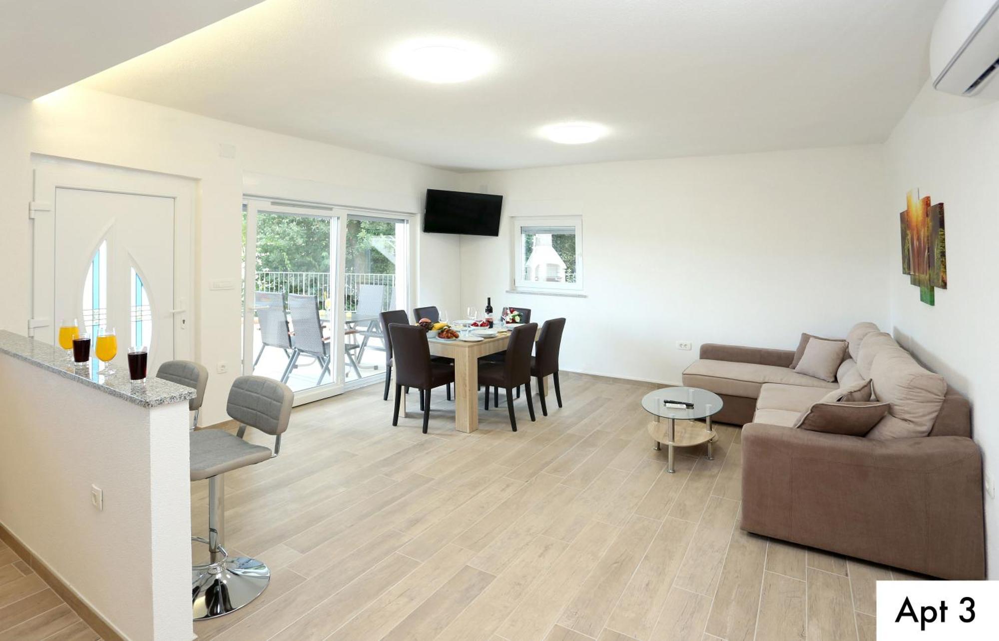 Villa Dragi With Pool, Sauna, & Whirlpool Opatija Room photo