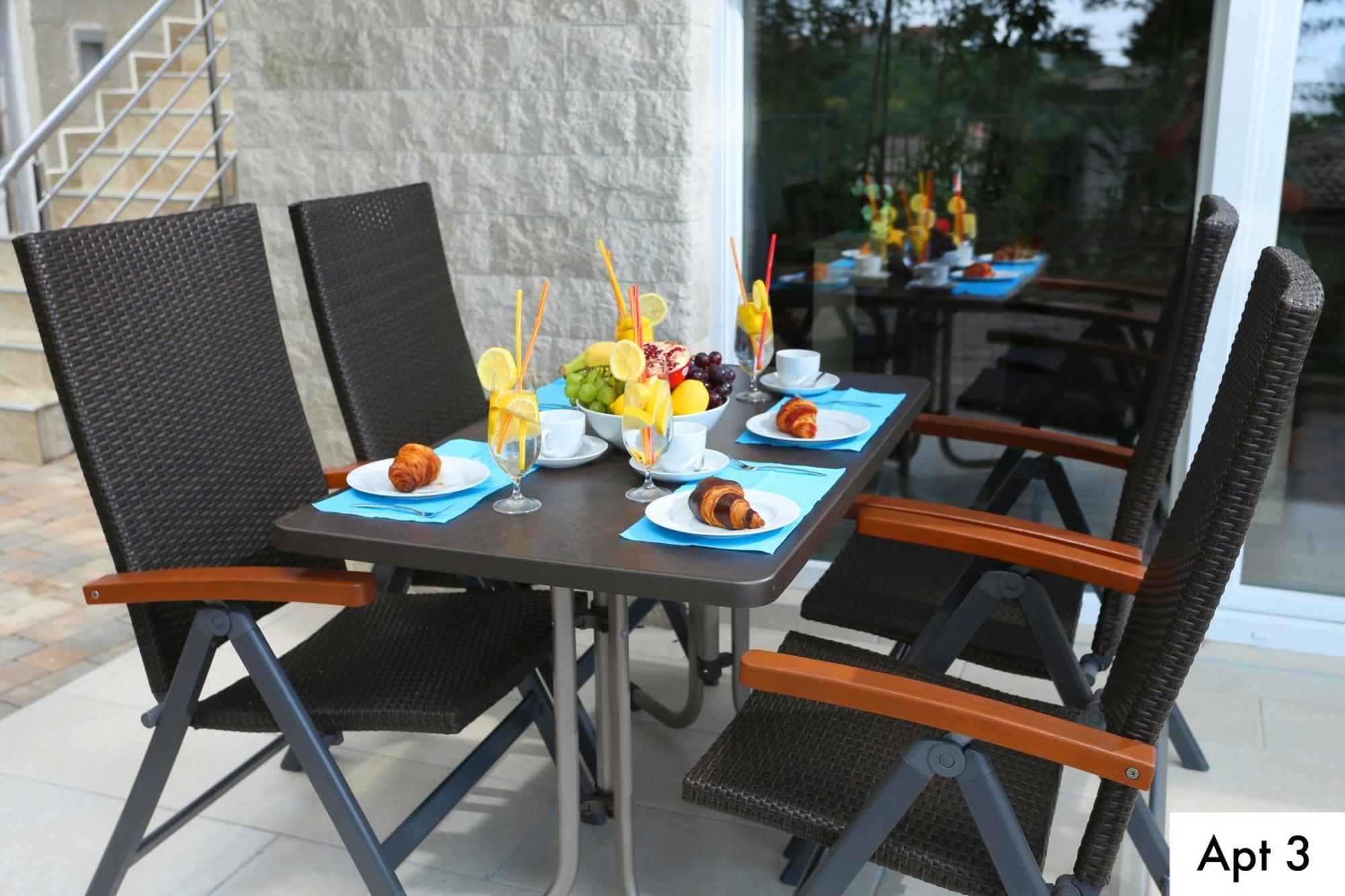 Villa Dragi With Pool, Sauna, & Whirlpool Opatija Room photo